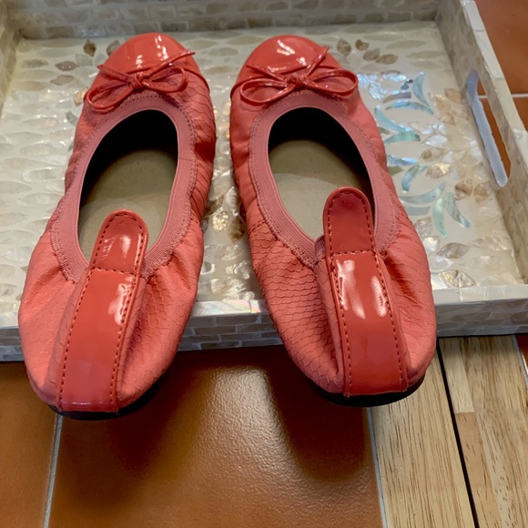 Wanted Gilmer Coral Ballet Flats with Coral Patent Leather Toe, Heel Pull & Bow - Picture 2 of 8